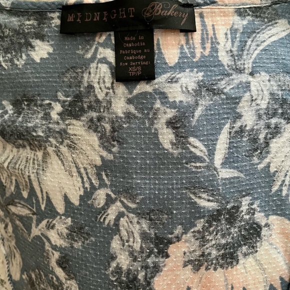 Midnight Bakery Wrap Robe XS/S - Picture 7 of 9